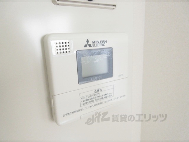 その他設備　給湯器リモコン