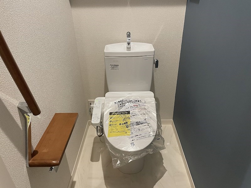 トイレ　別タイプのお部屋の為、イメージになります。