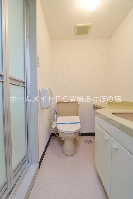 トイレ　同型別部屋写真（反転）