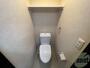 トイレ　温水洗浄便座付きのトイレは、使用しやすくうれしいですね。
