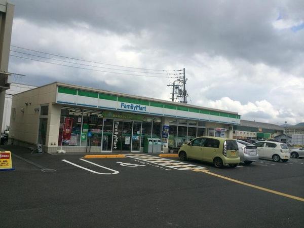 コンビニ　ファミリーマート鳥取商栄町店（コンビニ）まで241m