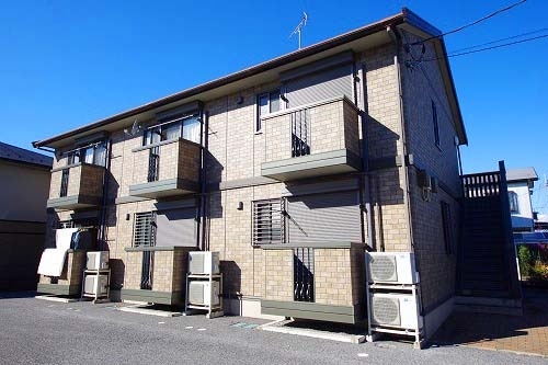 建物外観　カラコレス