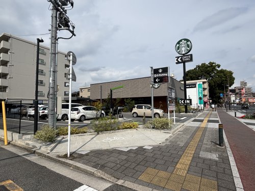飲食店　スターバックス コーヒー 広島大宮店（飲食店）まで395m