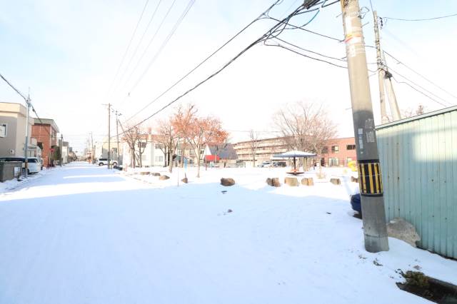その他共有部分　建物前道路！