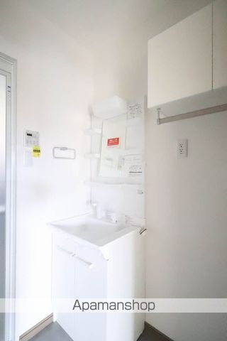 広島市佐伯区 2階建 築35年の内装写真