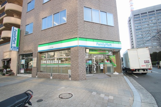 コンビニ　ファミリーマート上八丁堀店（コンビニ）まで268m