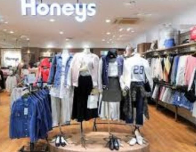 ショッピングセンター　ハニーズ高島平店（ショッピングセンター）まで515m
