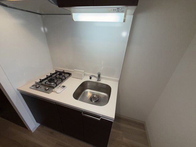 キッチン　同物件別部屋写真