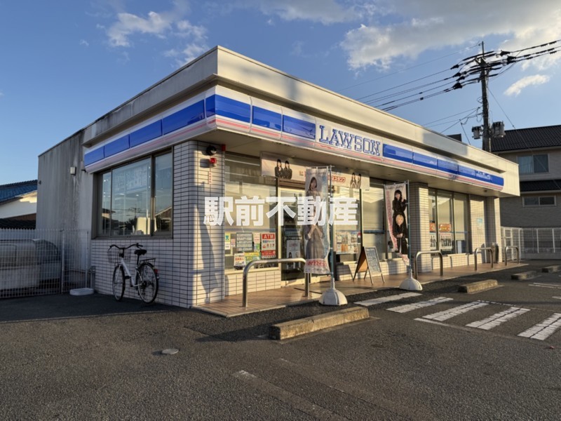 コンビニ　ローソン鳥栖高校前（コンビニ）まで300m