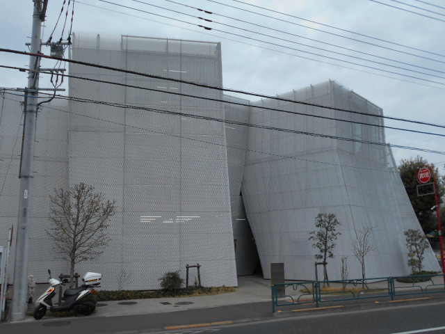 図書館　なかまちテラス（図書館）まで230m