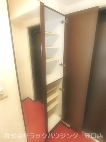 収納　同仕様写真となります。
