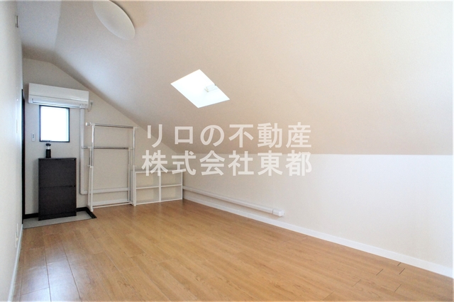 その他部屋・スペース　明るい色合いのフローリング（♪）優しい雰囲気の室内です☆