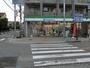 コンビニ　ファミリーマート茨木春日三丁目店（コンビニ）まで160m