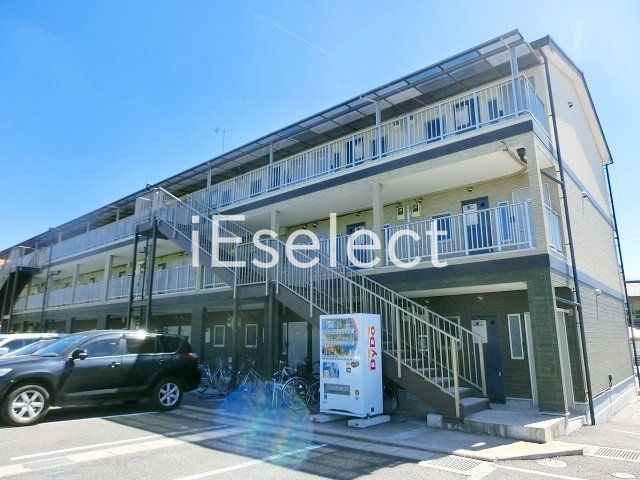 建物外観　2016年築。佐倉駅徒歩5分の立地