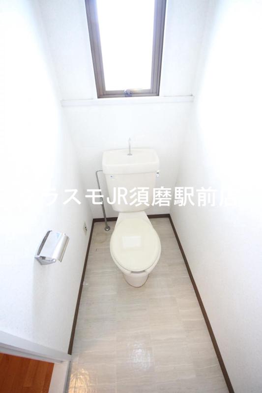 トイレ　清潔感のある爽やかなトイレ。誰もがリラックスできる空間です。