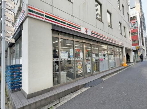 コンビニ　セブンイレブン神田錦町1丁目店（コンビニ）まで340m