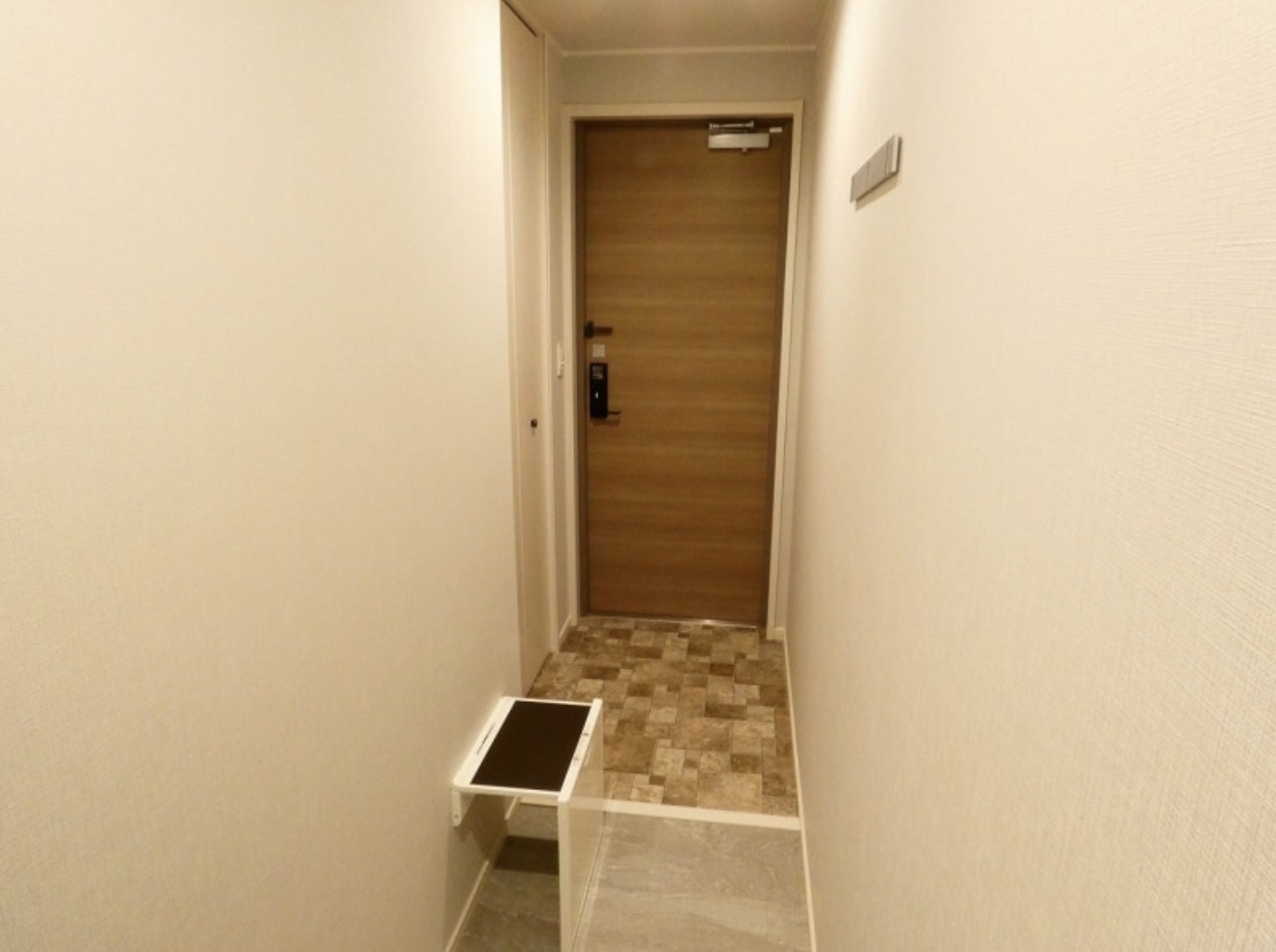玄関　玄関です。
