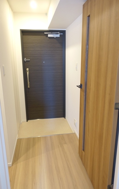 玄関　※写真は同タイプ住戸です。