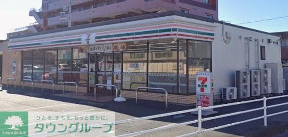 コンビニ　セブンイレブン大和上草柳7丁目店（コンビニ）まで210m