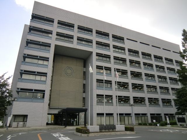 役所　三郷市役所（役所）まで560m