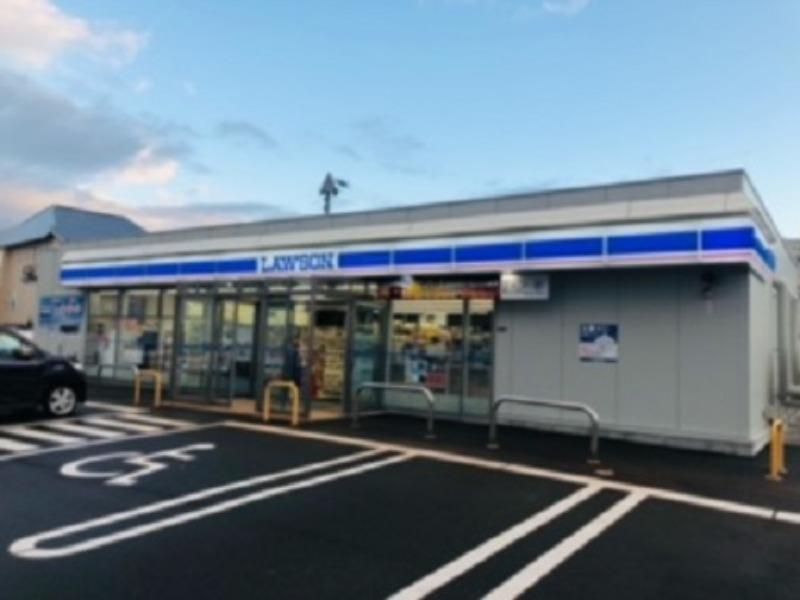 コンビニ　ローソン 上越中通町店（コンビニ）まで528m