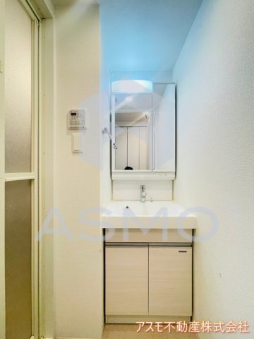 洗面設備　同マンション別部屋参考写真