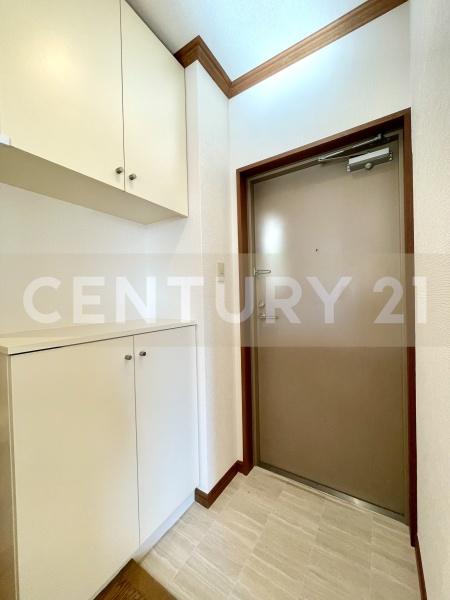 玄関　※他のお部屋の写真です。