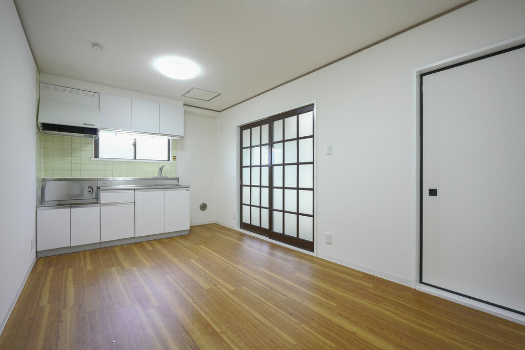 居室・リビング　同マンション別部屋の写真です