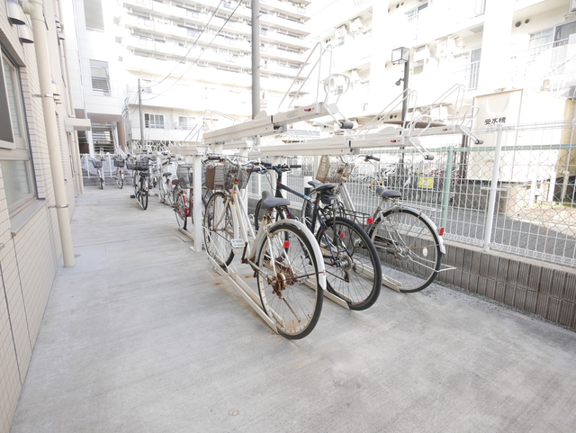 その他共有部分　★敷地内に固定型の駐輪場がございます★