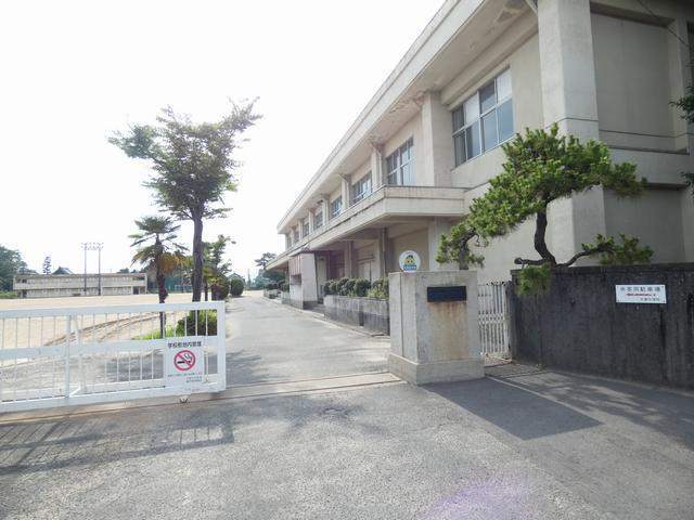 中学校　稲沢市立大里中学校（中学校）まで1765m