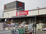 ホームセンター　DCM　焼津店（ホームセンター）まで425m