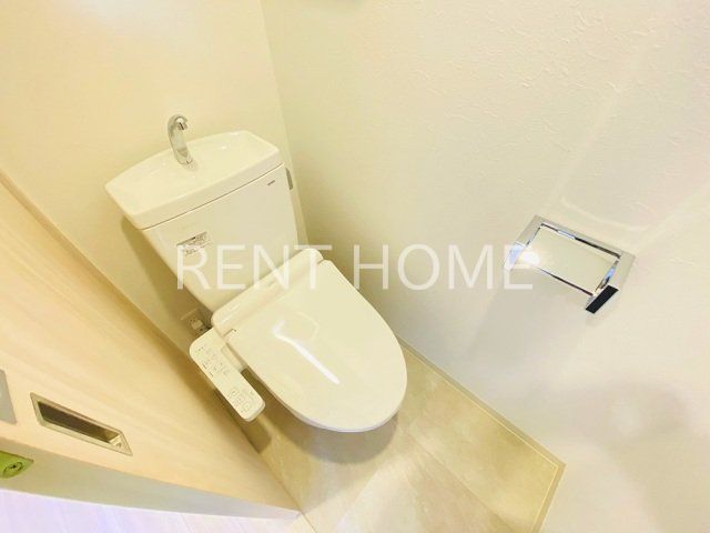 トイレ　ウォシュレット付き
