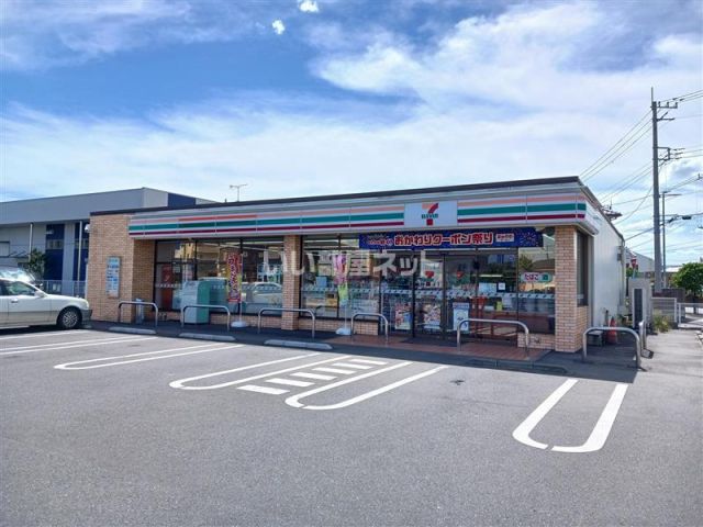 コンビニ　セブンイレブン 内原駅北店（コンビニ）まで489m