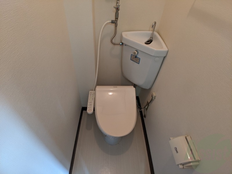 トイレ　トイレです。ウォシュレット付を探している方、おすすめです。