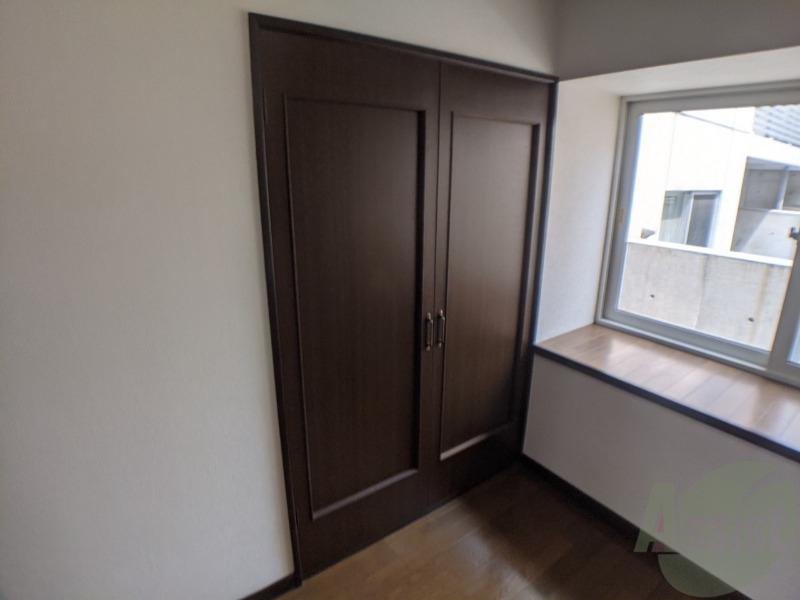 収納　クローゼットがありました。お洋服や荷物はここへ