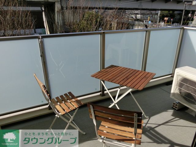 バルコニー　Fタイプ2015年3月撮影 ＭＲ時の写真で調度品等は含まれ…
