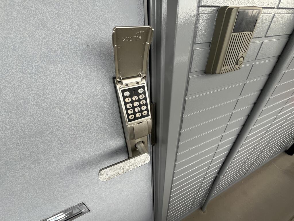 その他　玄関はデジタルキー仕様