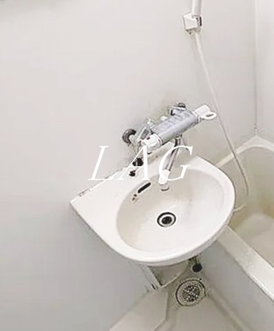 洗面設備　洗面台です。
