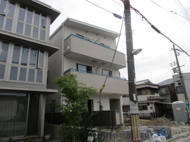 エントランス　外観