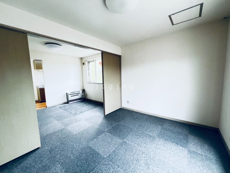 その他部屋・スペース　日当たりの良い明るいお部屋です。