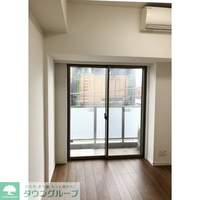 居室・リビング　同タイプ・別部屋画像