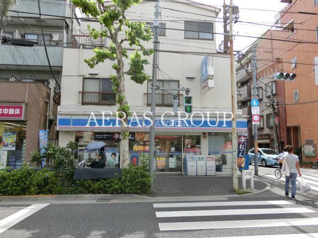 コンビニ　ローソン田端新町2丁目店（コンビニ）まで128m