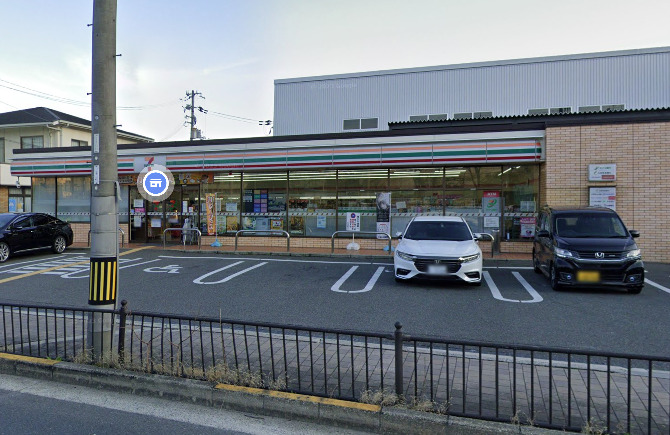 コンビニ　セブンイレブン　大東市寺川3丁目店（コンビニ）まで781m