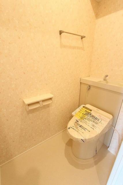 ウィズハイム朝日町のトイレ写真