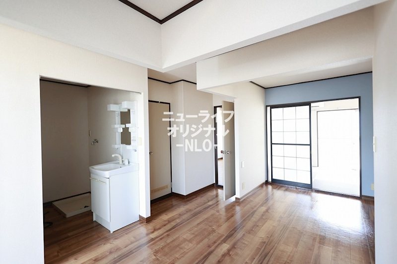 居室・リビング　DKから各部屋に移動出来、アクセスの良いお部屋です♪