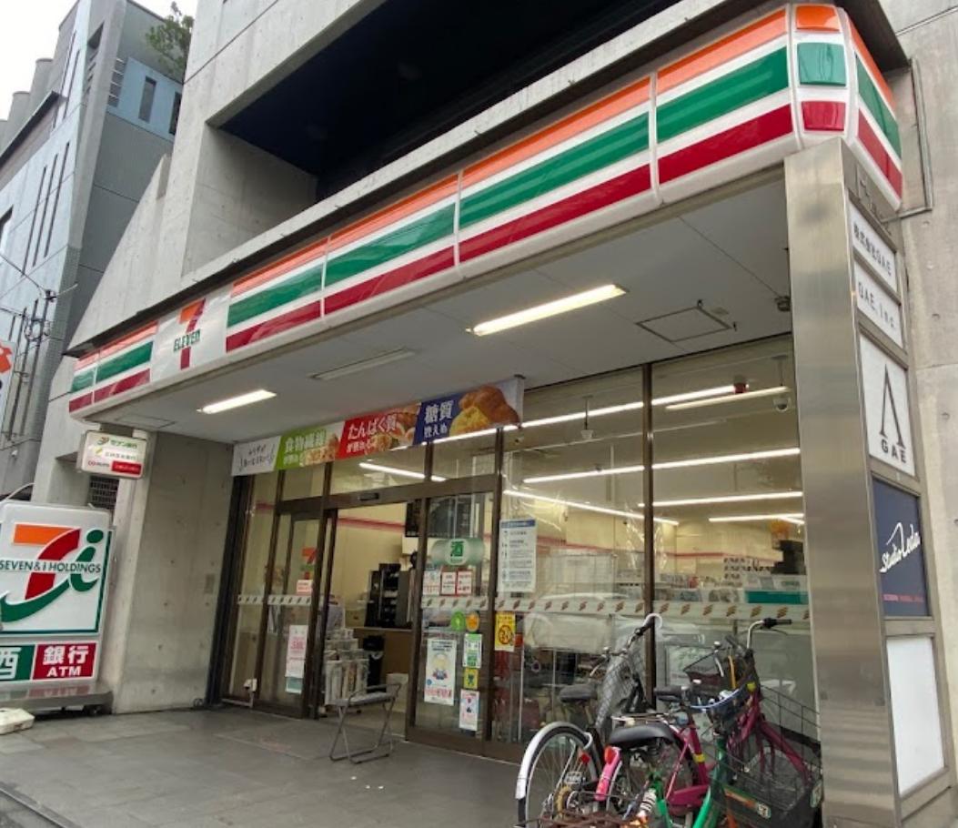 コンビニ　セブンイレブン 吉祥寺東町1丁目店（コンビニ）まで1077m