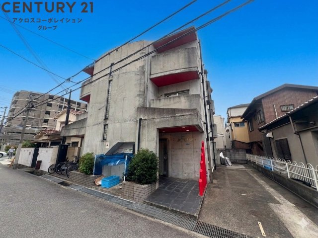 建物外観　敷地内に駐輪場があります♪