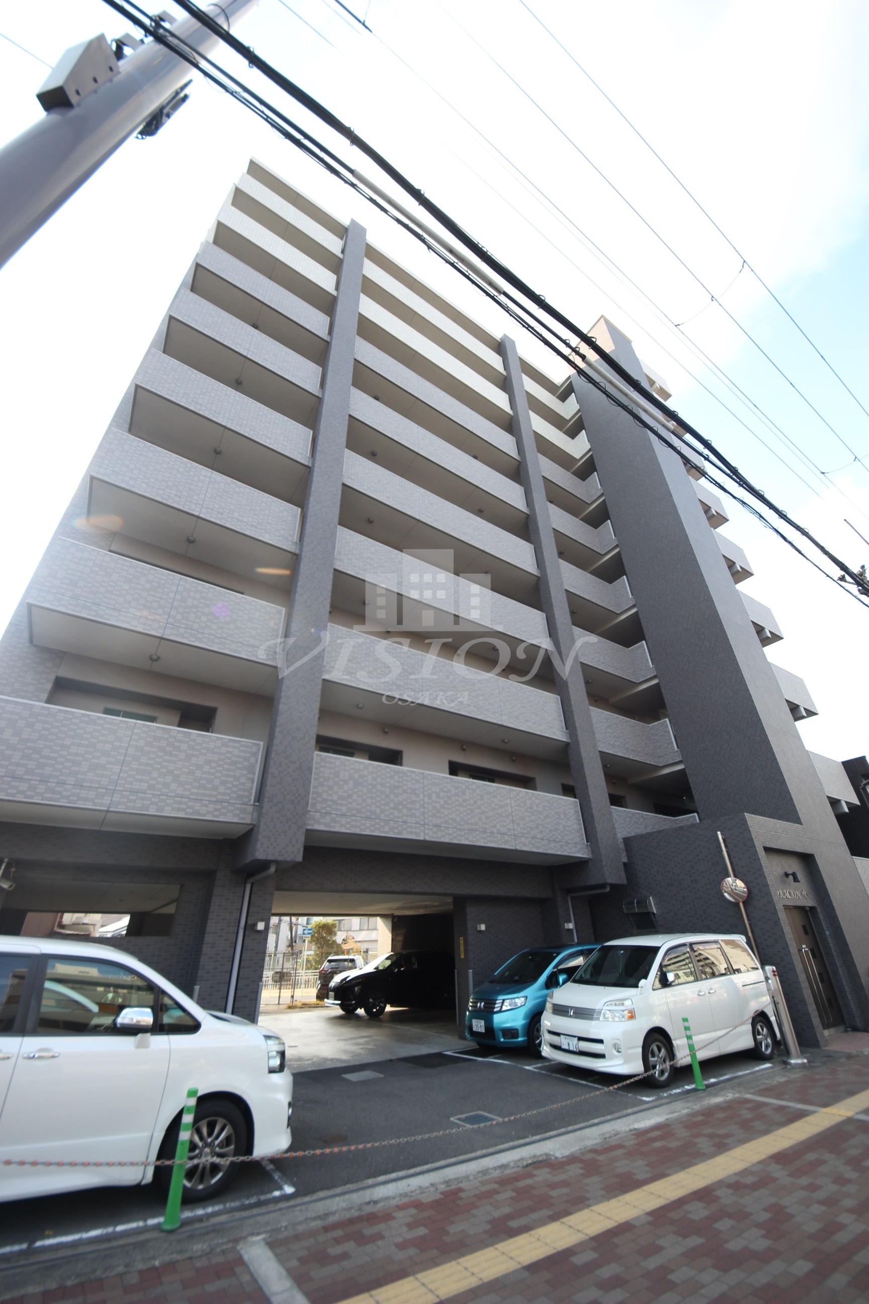 阪急千里線 吹田駅 徒歩4分 築16年