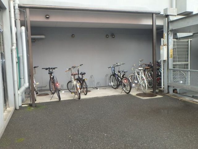大産スカイマンション平尾の外観写真