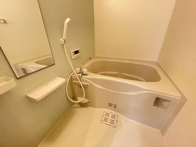 バス・シャワールーム　バスルーム